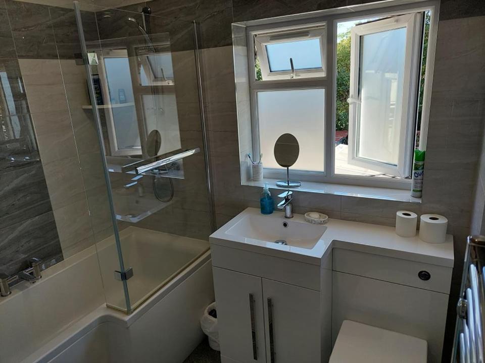 Home Accommodation Southampton Eksteriør billede