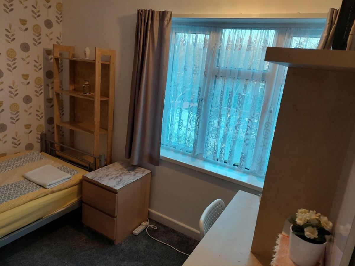 Home Accommodation Southampton Eksteriør billede