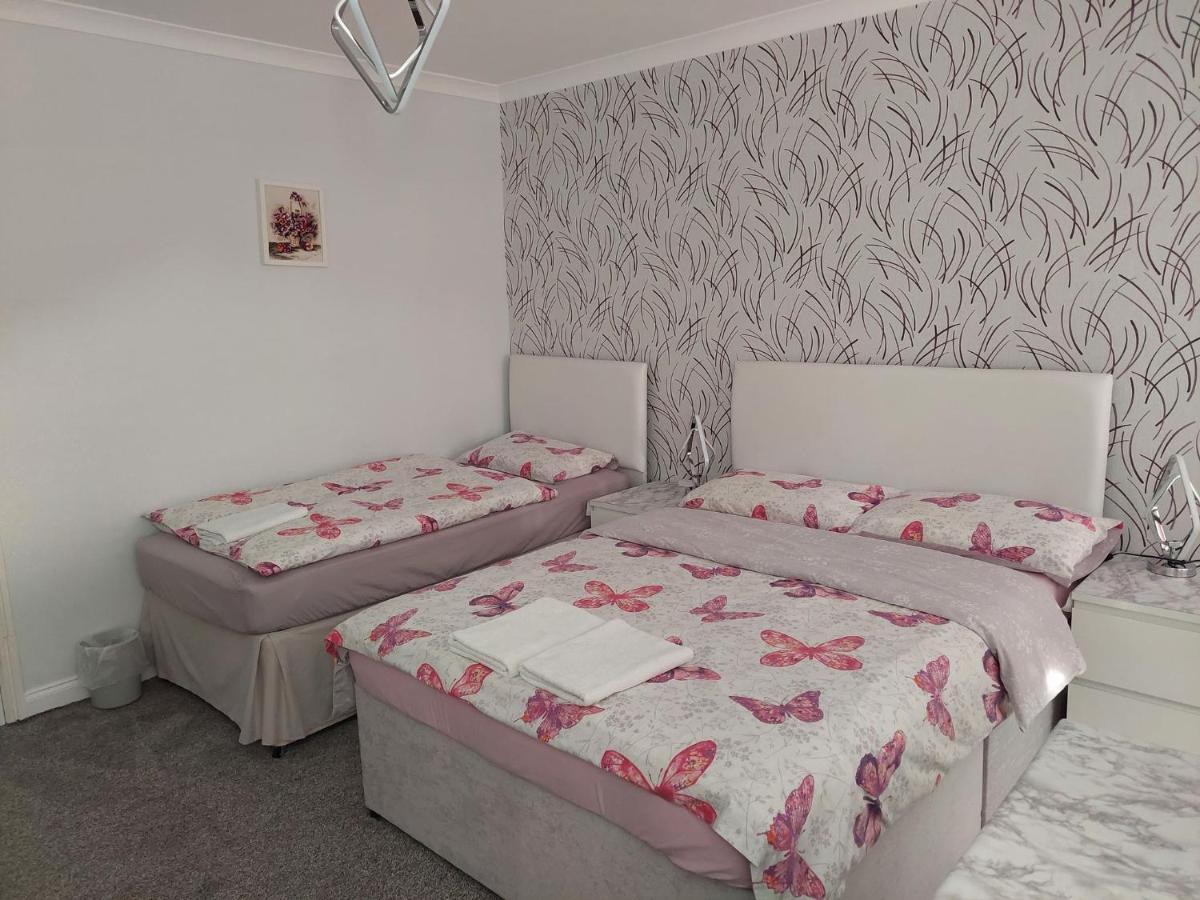 Home Accommodation Southampton Eksteriør billede