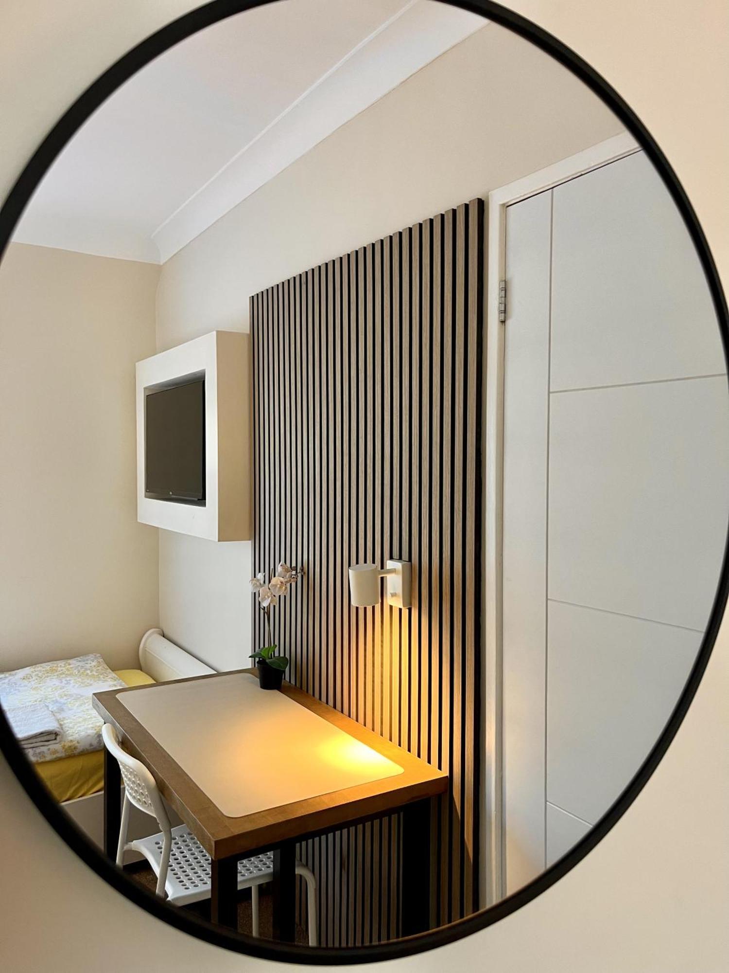 Home Accommodation Southampton Eksteriør billede