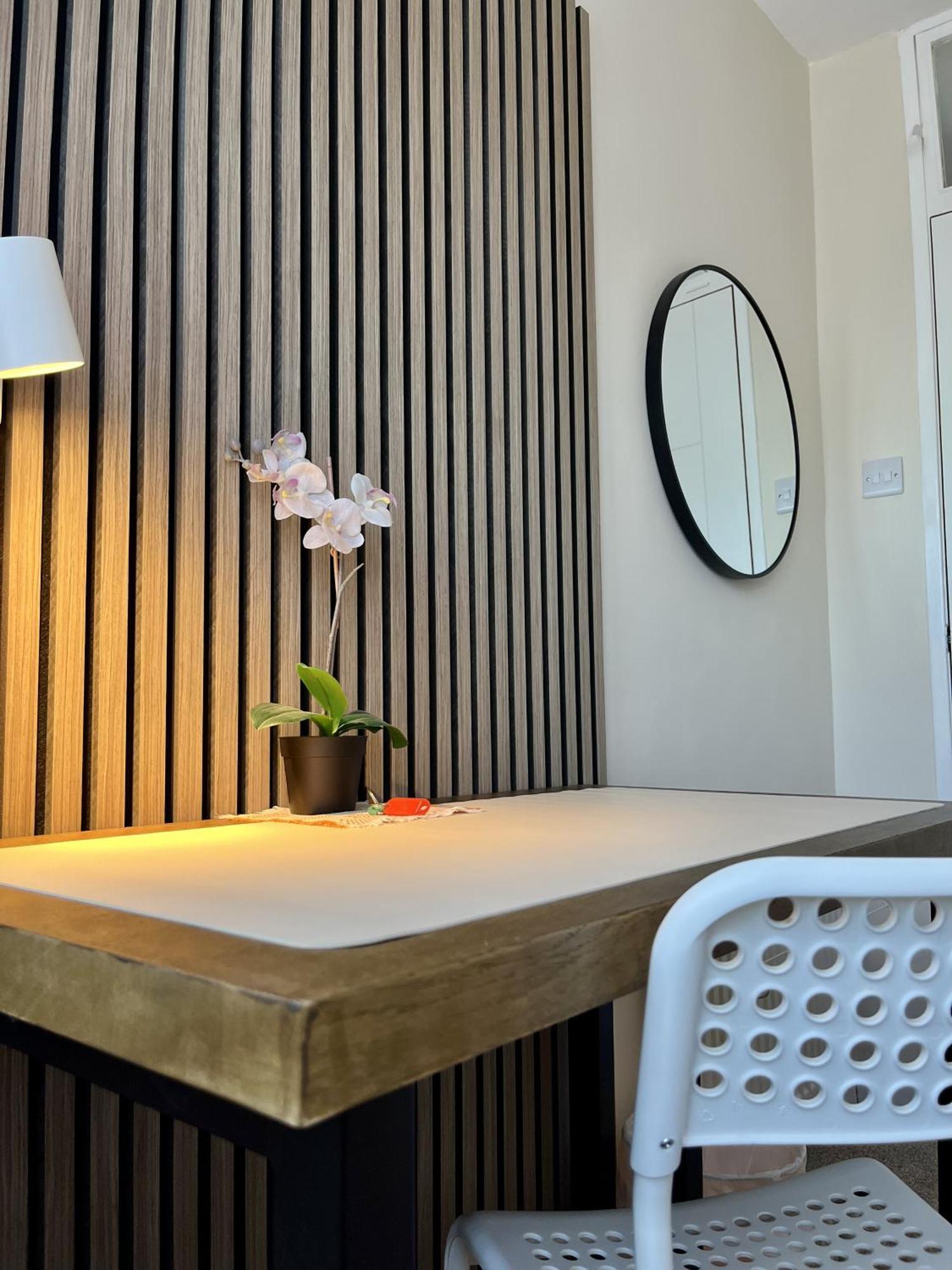 Home Accommodation Southampton Eksteriør billede