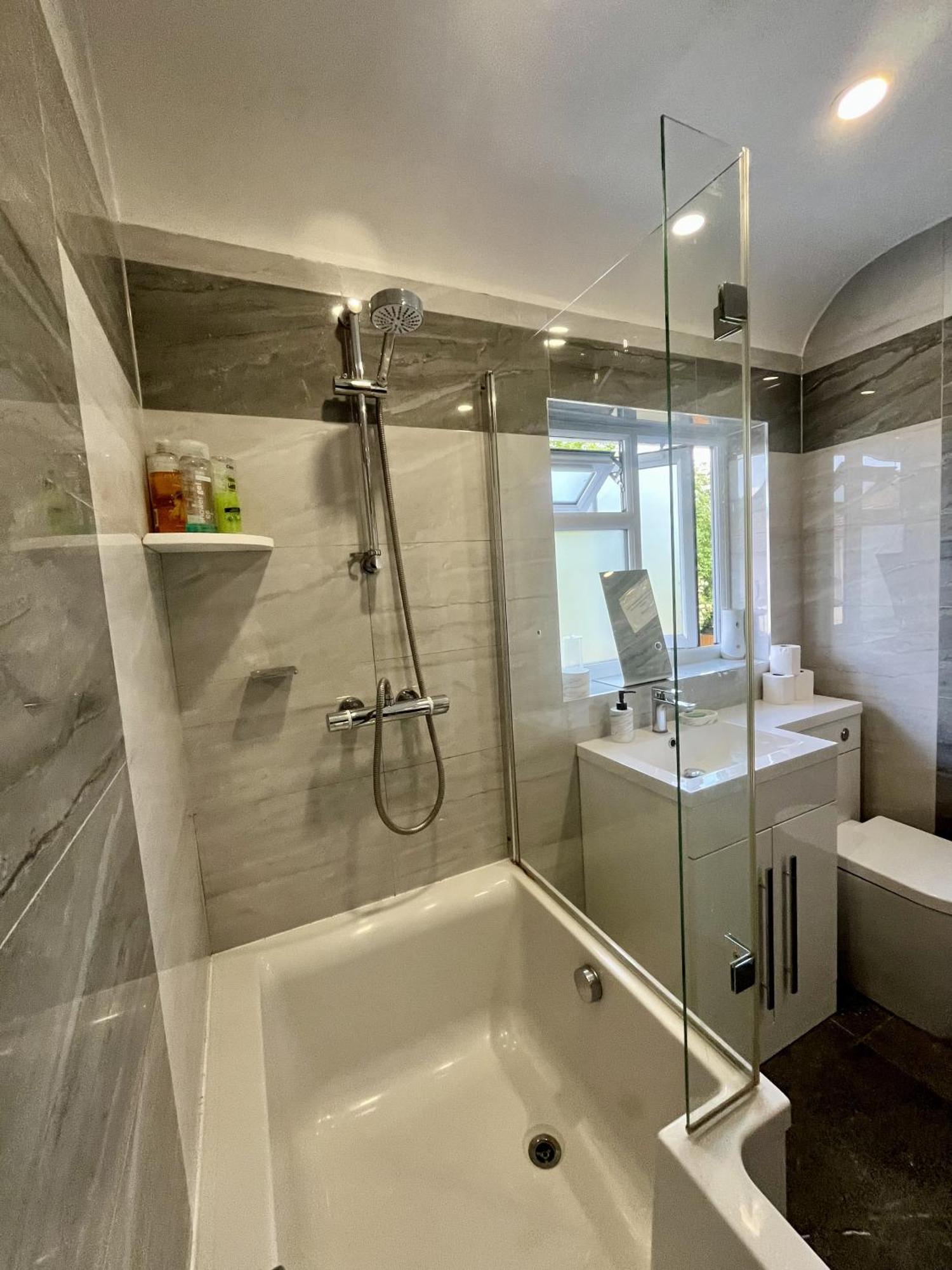 Home Accommodation Southampton Eksteriør billede