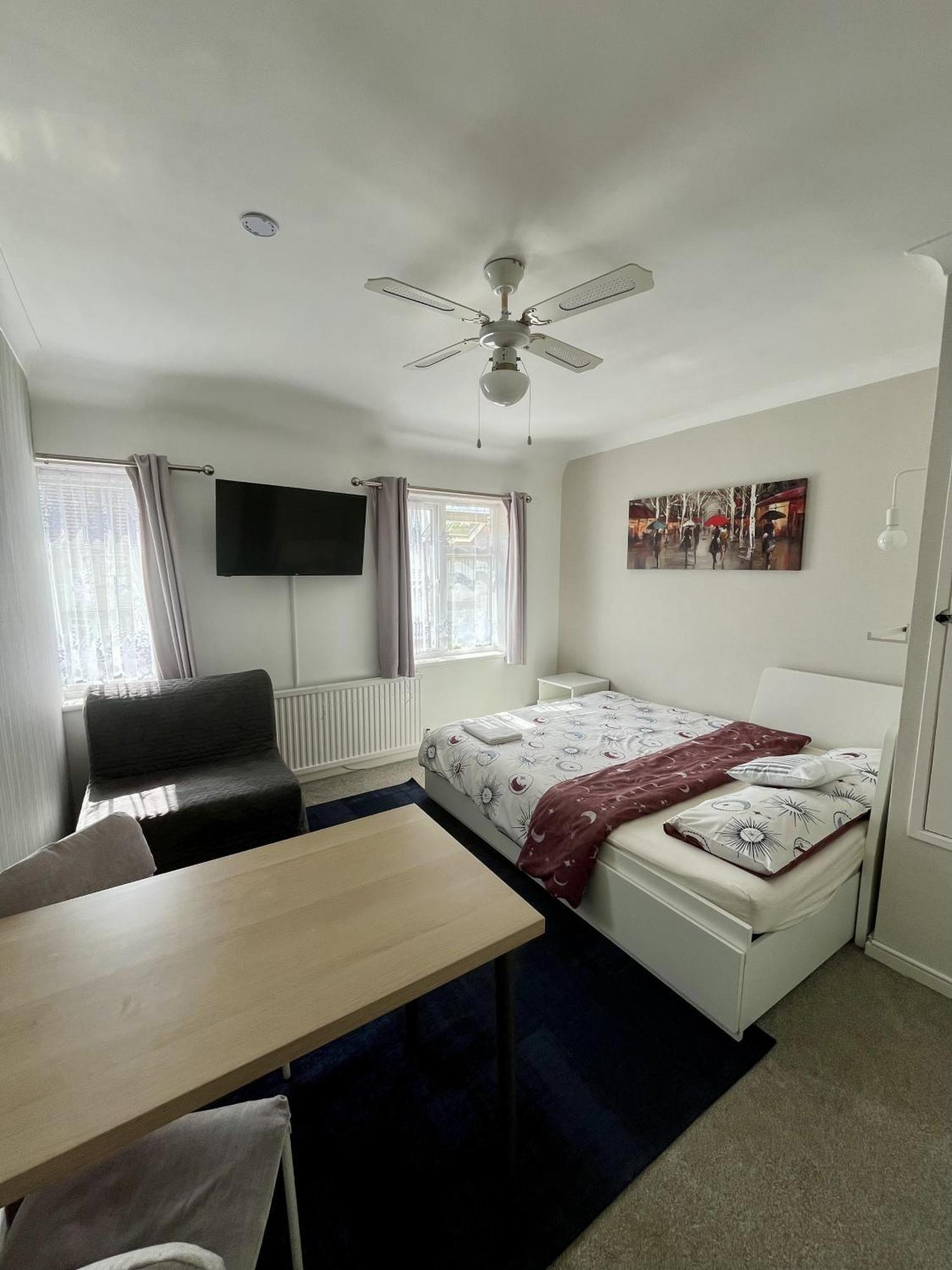 Home Accommodation Southampton Eksteriør billede